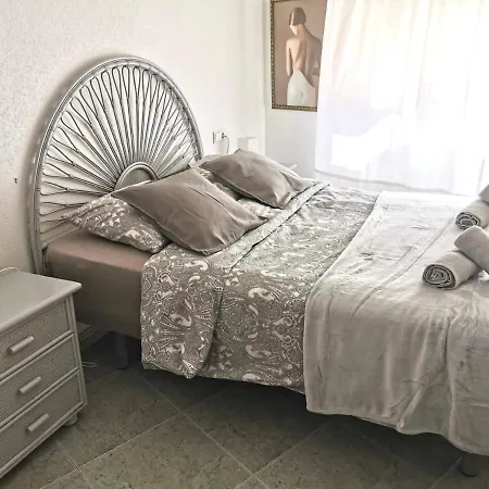 Apartamento Maria Los Locos Torrevieja Exterior photo